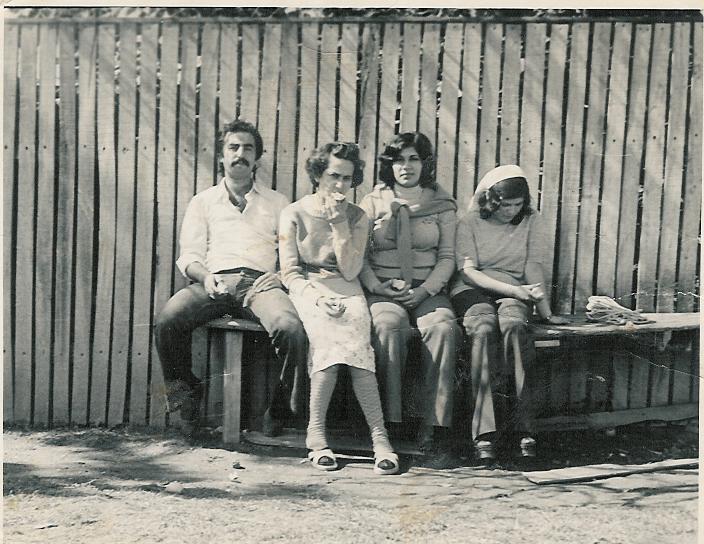old-family-bench.jpg